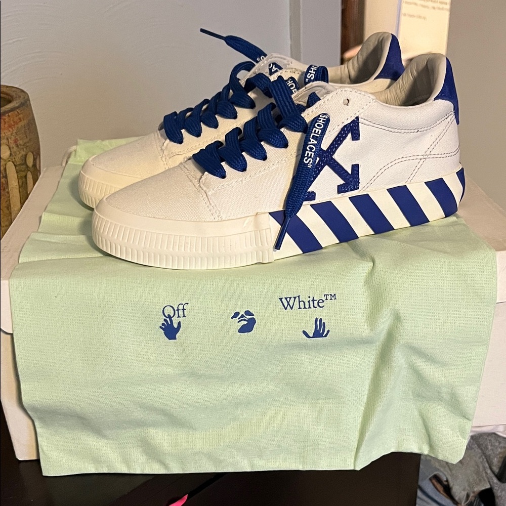 Off-White White and Navy Sneakers